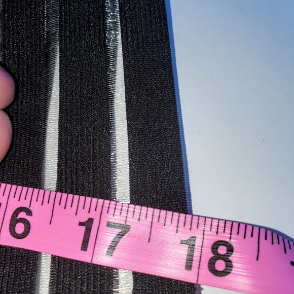 ROMEO & JULIET COUTURE NWT Floral Mesh Panel Skirt - Picture 13 of 13